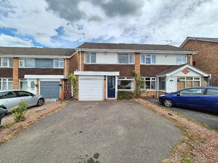 3 Bedroom Semi-Detached House To Rent In Mendip Road, Halesowen, West Midlands, B63