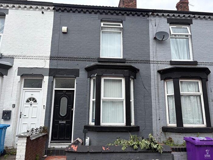 2 Bedroom House To Rent In July Road, Tuebrook., L6