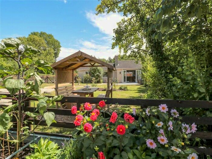 3 Bedroom Semi-Detached Bungalow To Rent In Silton, Gillingham, SP8