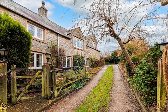 4 Bedroom House For Sale In Main Street, Great Longstone, Bakewell, Derbyshire, DE45