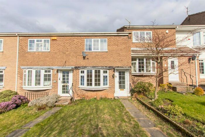 2 Bedroom Town House To Rent In Howbeck Road, Arnold, Nottingham, NG5