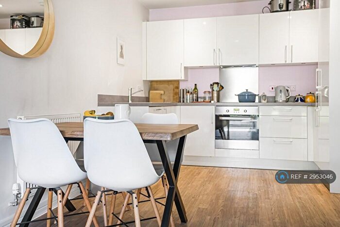 2 Bedroom Flat To Rent In Victoria St, St Albans, AL1
