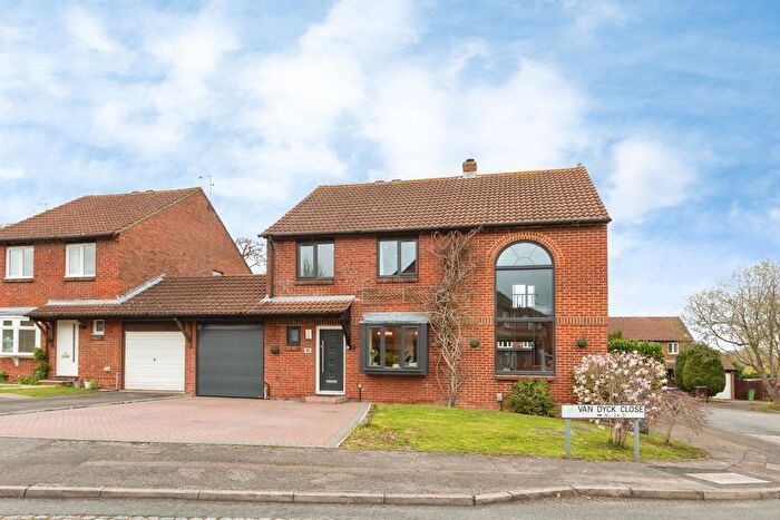 4 Bedroom Detached House For Sale In Van Dyck Close, Basingstoke, Hampshire, RG21