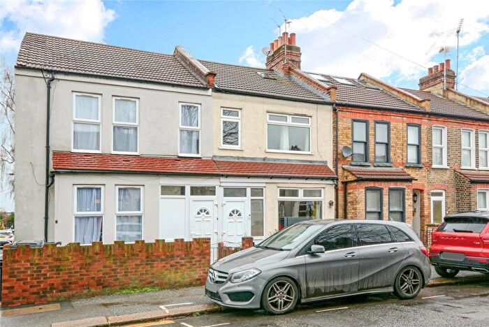 3 Bedroom Terraced House For Sale In MacDonald Road, Walthamstow, London, E17