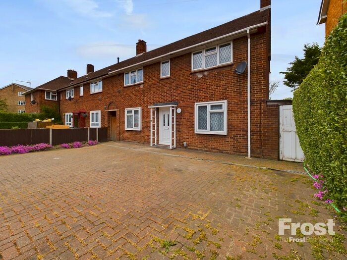3 Bedroom End Of Terrace House To Rent In Clare Road, Stanwell, Staines-Upon-Thames, Middlesex, TW19