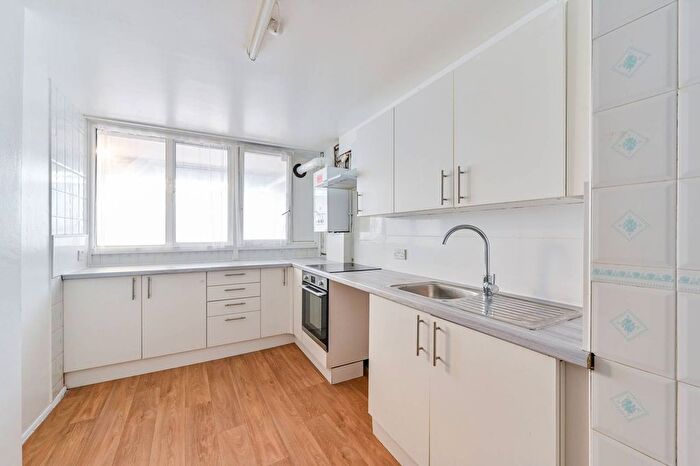 3 Bedroom Flat To Rent In Hardwick House, Lisson Grove, London, NW8