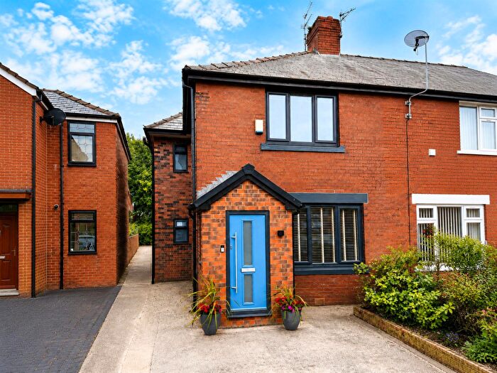 3 Bedroom End Of Terrace House For Sale In Medlock Road, Woodhouses Village, Failsworth, M35