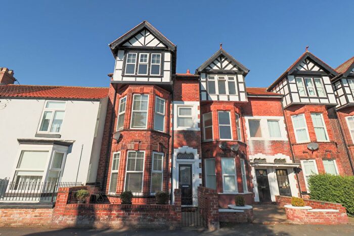 4 Bedroom Terraced House For Sale In West Avenue, Filey, YO14