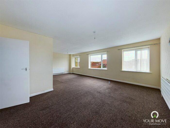 3 Bedroom Flat To Rent In Summerfield Road, Cliftonville, Margate, Kent, CT9