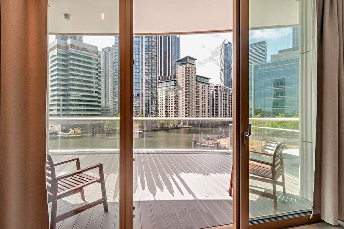 1 Bedroom Flat To Rent In Park Drive, Canary Wharf, E14