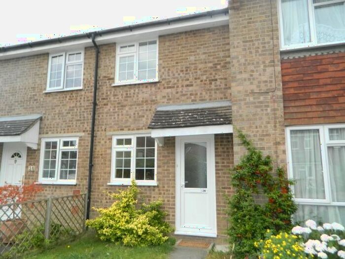 2 Bedroom Property To Rent In Stoneybrook, Horsham, RH12