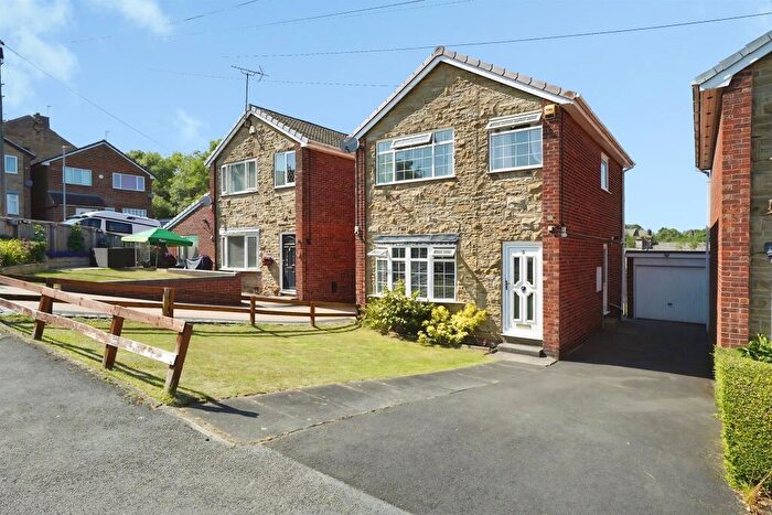 3 Bedroom Detached House For Sale In Troy Rise, Morley, Leeds, LS27
