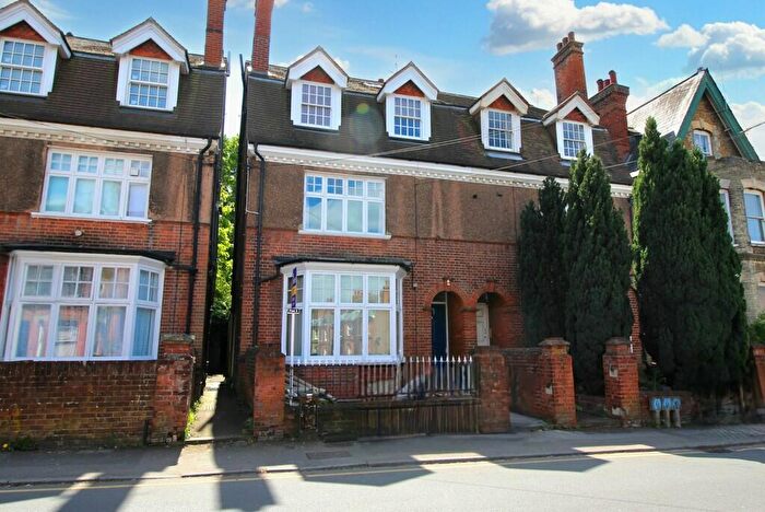 2 Bedroom Flat To Rent In York Road, Guildford, GU1