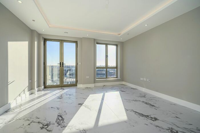 1 Bedroom Flat To Rent In The Mall, London, W5