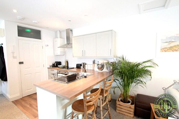 2 Bedroom Flat To Rent In Pier Street, The Hoe, Plymouth, PL1