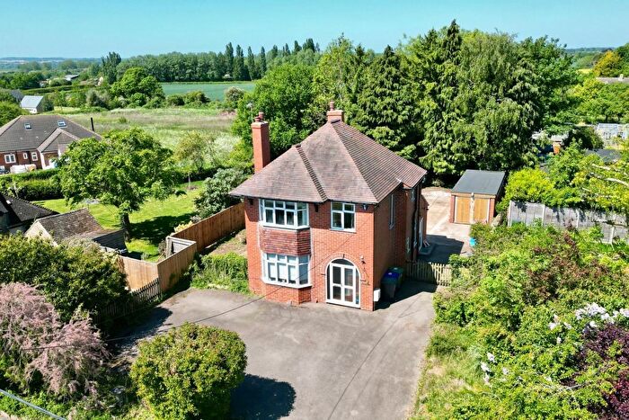 3 Bedroom Detached House For Sale In Park Road, Hartwell, Northampton, NN7