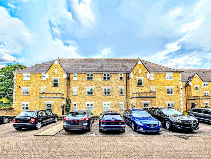 2 Bedroom Flat For Sale In John Archer Way, London, SW18