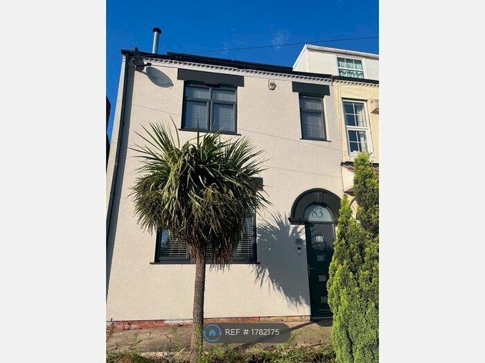 3 Bedroom Semi-Detached House To Rent In West Bawtry Road, Rotherham, S60