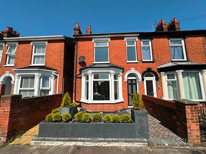 3 Bedroom Semi-Detached House To Rent In Ruskin Road, Ipswich, IP4