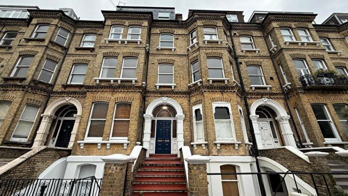 2 Bedroom Flat To Rent In Cromwell Road, Hove, BN3