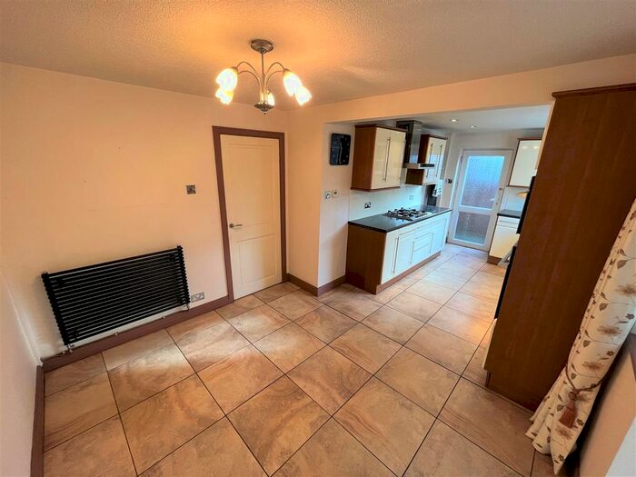 3 Bedroom Detached House For Sale In Dale Close, Baldwins Gate, Newcastle-Under-Lyme, ST5