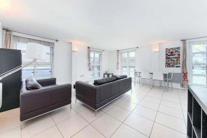 2 Bedroom Flat To Rent In Epstein Court, A Essex Road, N1