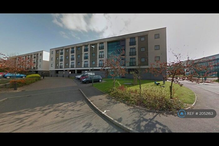 2 Bedroom Flat To Rent In Calverly Court, Coventry, CV3