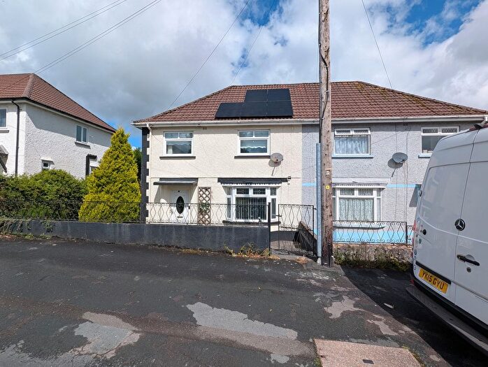 3 Bedroom Semi-Detached House For Sale In Ynyswen, Penycae, Powys., SA9