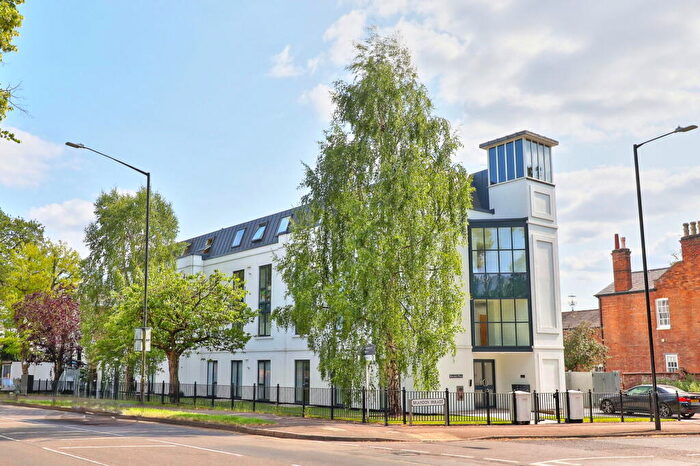 2 Bedroom Apartment For Sale In Willes Road, Leamington Spa, Warwickshire, CV32