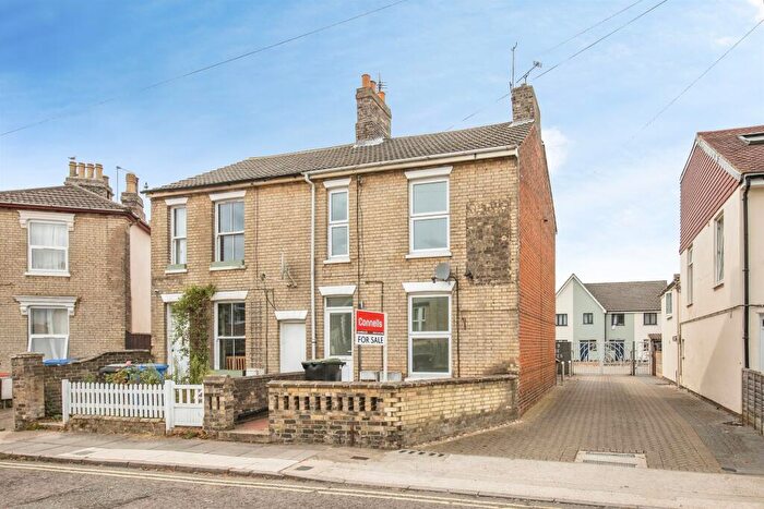 4 Bedroom Semi Detached House For Sale In Victoria Street, Ipswich, IP1
