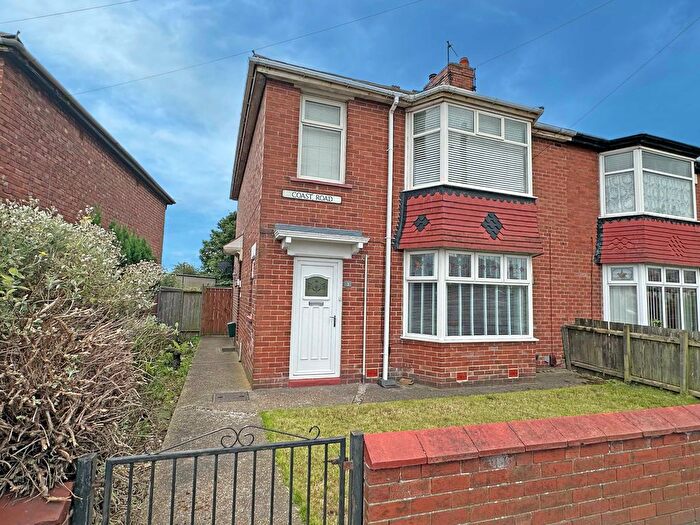 2 Bedroom Flat For Sale In Coast Road, North Shields, North Tyneside, NE29