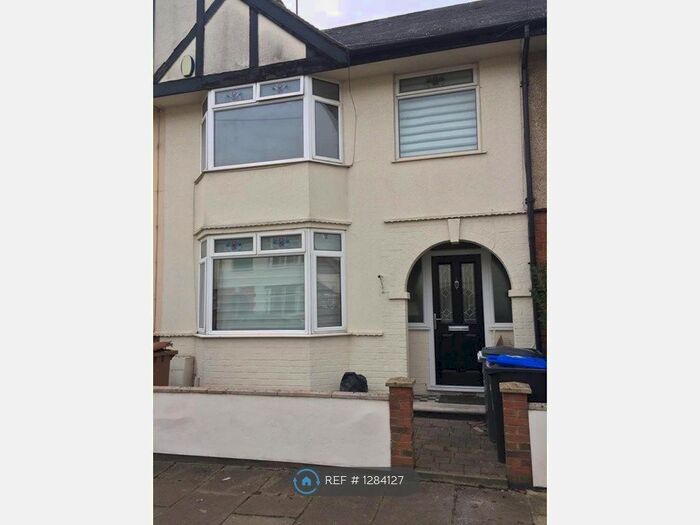 3 Bedroom Terraced House To Rent In Penrhyn Road, Northampton NN4