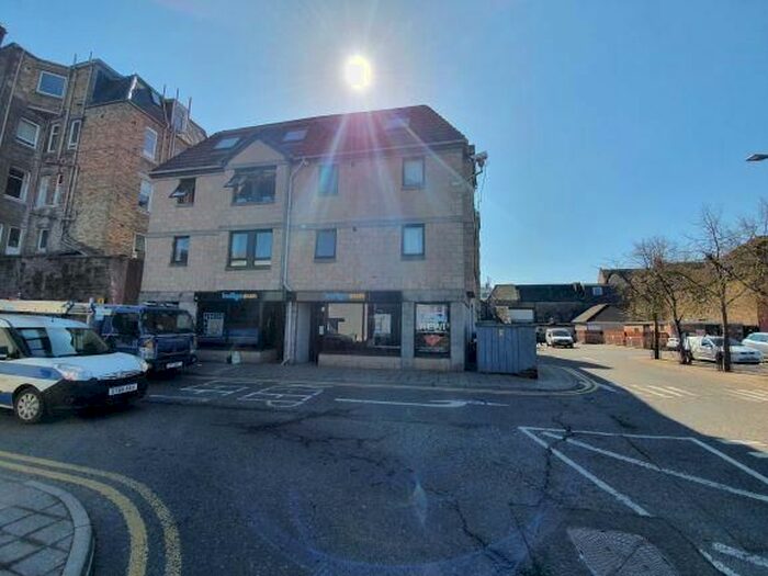 2 Bedroom Flat To Rent In Loretto House, Perth, PH1