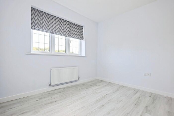 4 Bedroom Detached House For Sale In Club Lane, Birmingham, B31