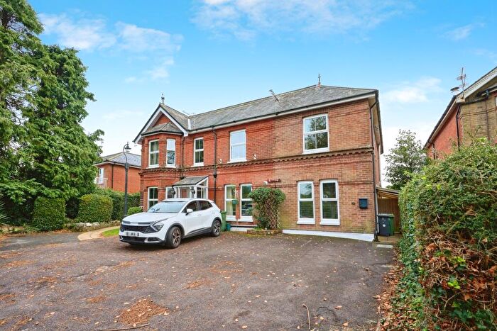 2 Bedroom End Of Terrace House To Rent In Landguard Manor Road, Shanklin, PO37