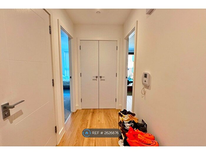 1 Bedroom Flat To Rent In Lorimer House, London, E3
