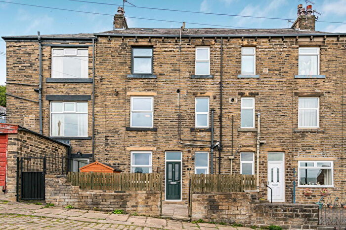 2 Bedroom Terraced House For Sale In Darnes Avenue, Pye Nest, HX2