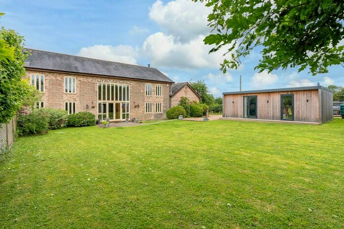 5 Bedroom Barn Conversion For Sale In Hawthorn Barn, Rickneys Farm, Wadesmill Road, SG12