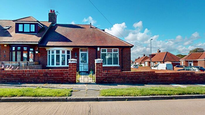 2 Bedroom Semi-detached Bungalow For Sale In Sunniside Drive, South Shields, NE34