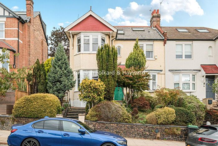 4 Bedroom Flat For Sale In Cranley Gardens, Muswell Hill, N10