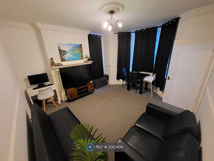 1 Bedroom Flat To Rent In Beacon Lodge, Luton, LU1