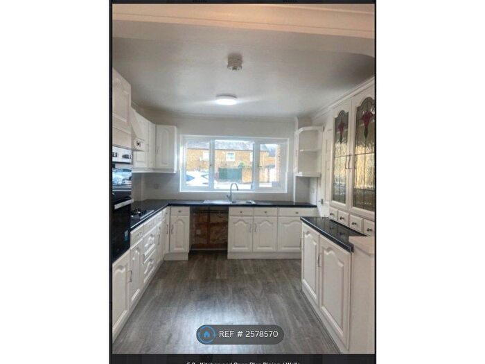 2 Bedroom Terraced House To Rent In Whitby Road, Woolwich, SE18