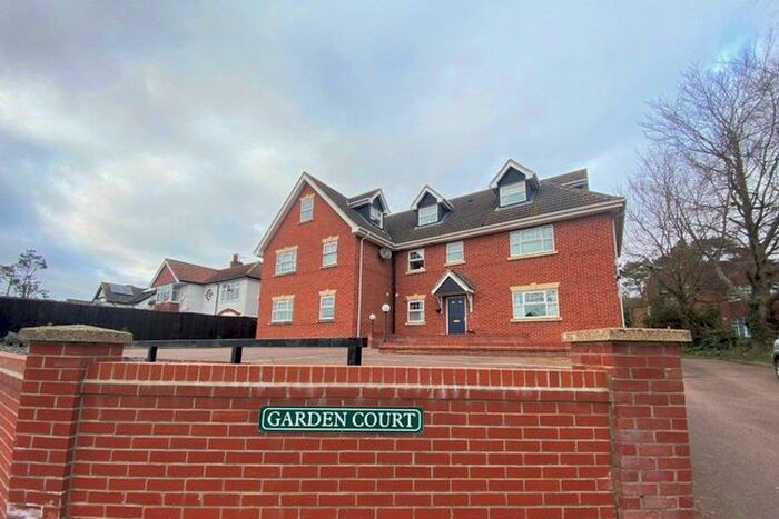 2 Bedroom Property To Rent In Horning Road West, Hoveton, Norwich, NR12