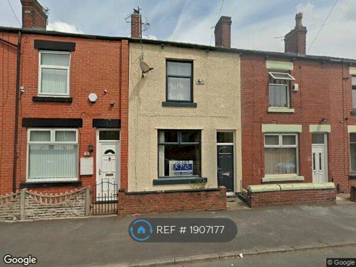 3 Bedroom Semi-Detached House To Rent In Barton Road, Bolton, BL4