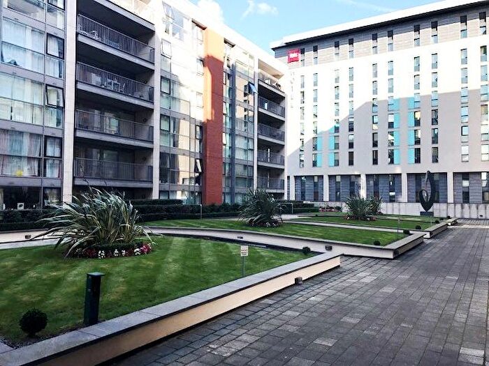 1 Bedroom Flat To Rent In Baltic Apartments Western Gateway, London, E16