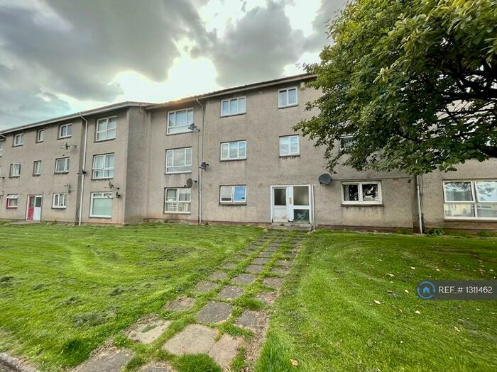3 Bedroom Flat To Rent In Elizabethan Way, Renfrew, PA4