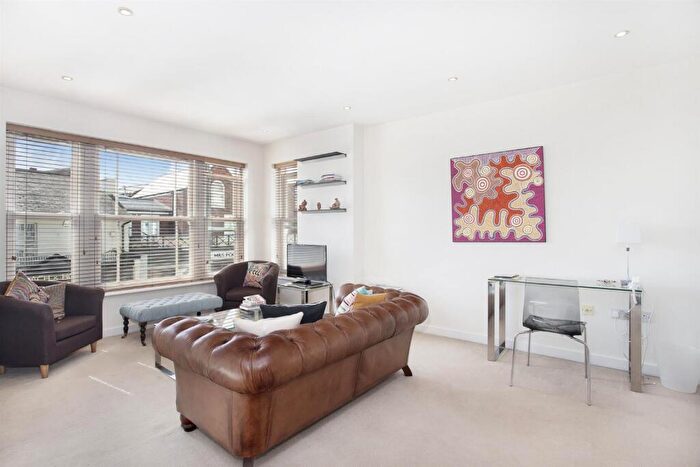 1 Bedroom Apartment To Rent In Barnes High Street, SW13