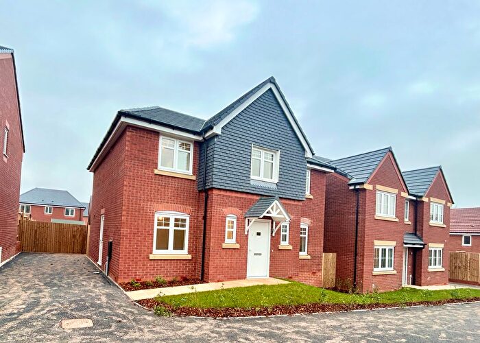 4 Bedroom Detached House To Rent In John Barrow Close, Priorslee, Telford, TF2