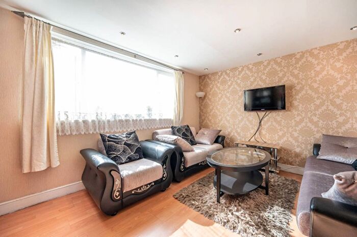 4 Bedroom Terraced House For Sale In Herbert Road, Walthamstow, London, E17