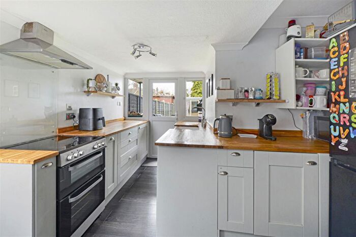 2 Bedroom Semi-Detached House For Sale In Mount Pleasant, Paddock Wood, Tonbridge, TN12